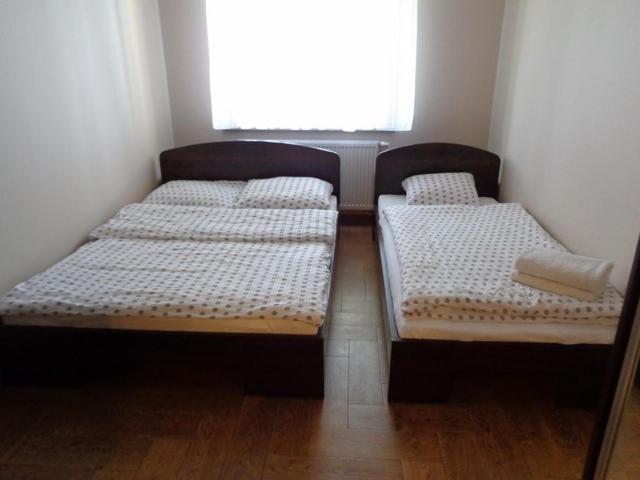 Irys 1 Apartment Tychy Ngoại thất bức ảnh