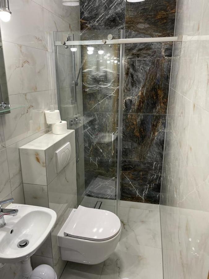 Irys 1 Apartment Tychy Ngoại thất bức ảnh